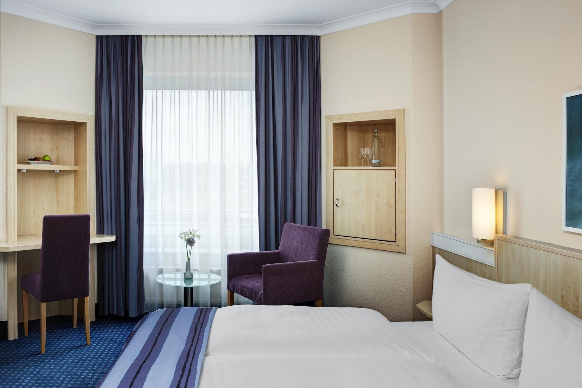 Intercityhotel Kiel Extérieur photo